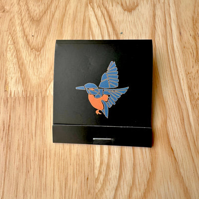 Esterbrook x BUNGUBOX Kingfisher Edition Lapel Pin