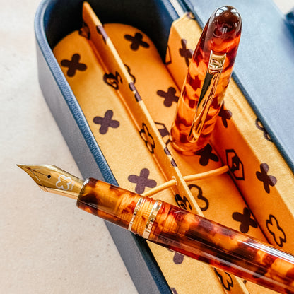 Amber Tortoise Estie - Specialty Nibs