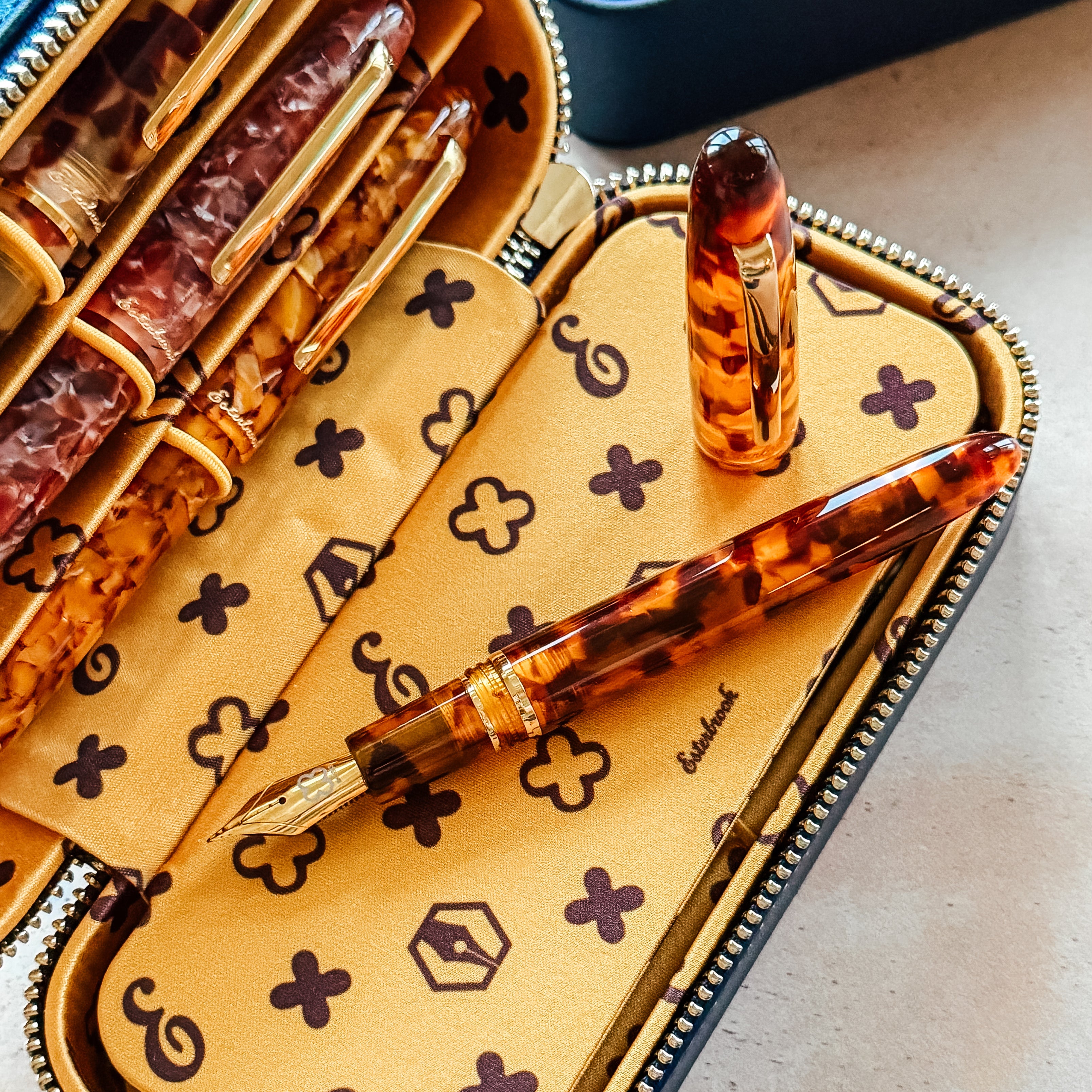 Amber Tortoise Estie - Specialty Nibs