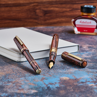 The Old-Fashioned Collection: Ebonite Model J and JR